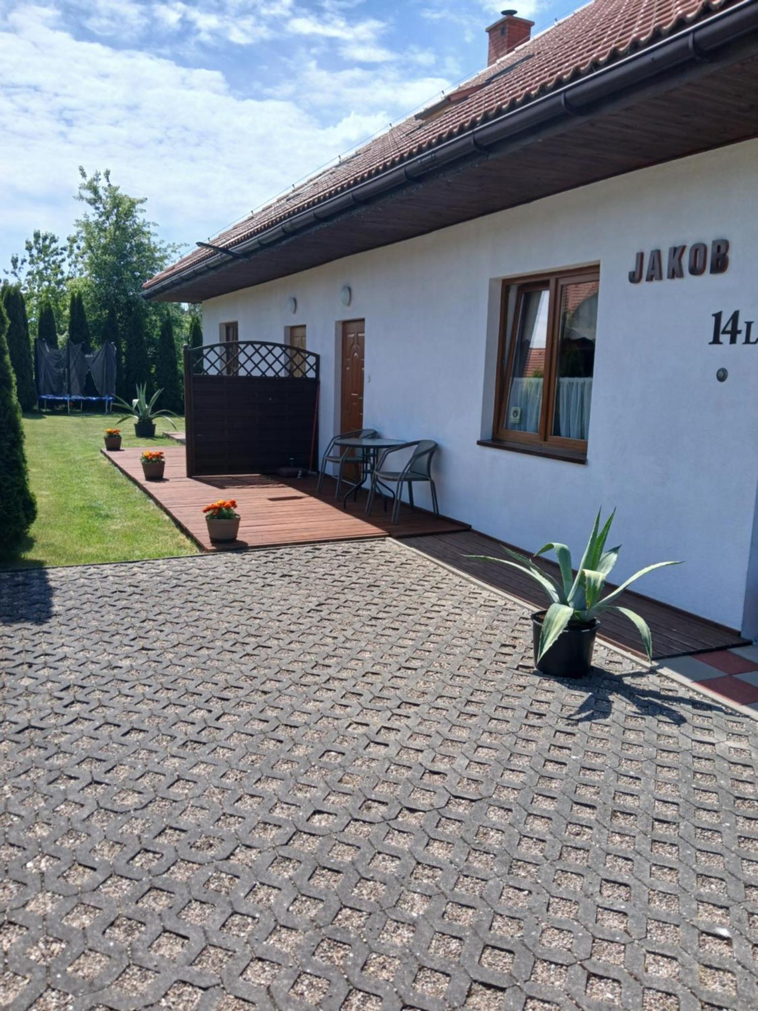 Apartamenty Jakob Реваль Екстер'єр фото
